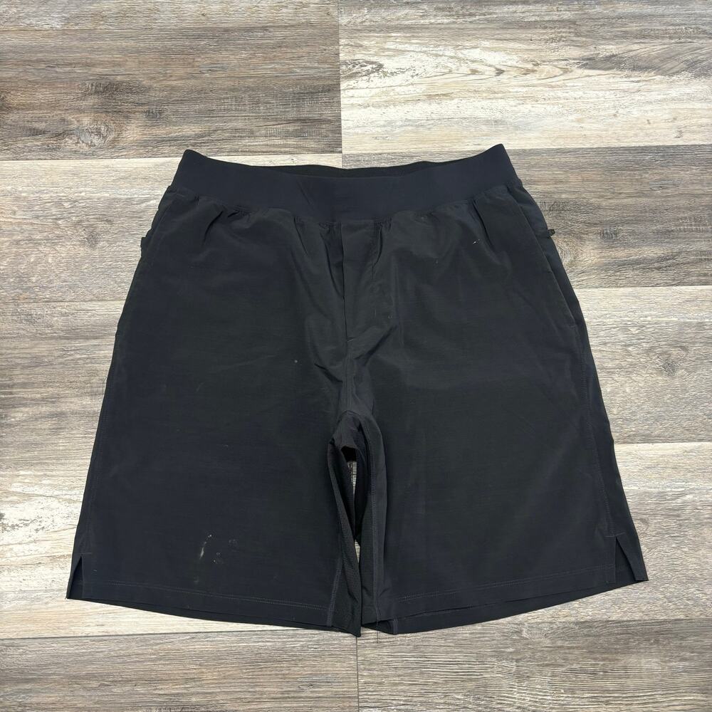 Fabletics Black Mens 32‎ Pull-On Lightweight Zipper Pocket Athletic Gym Short
